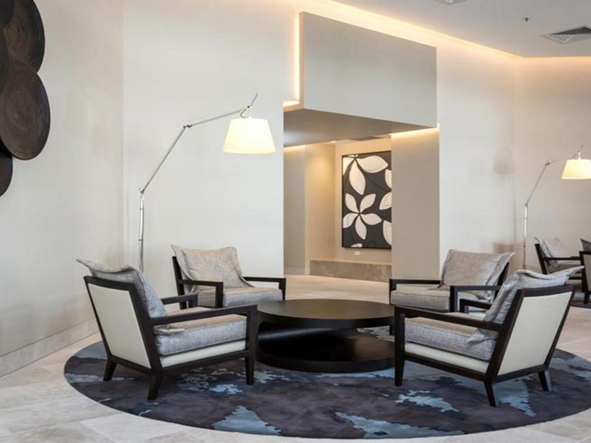 Spacious 3 Bedroom Family Apartment Gold Coast